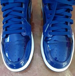 Jordan 1 Retro Deep Royal